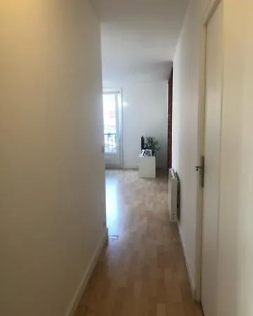 Beautiful And Quiet 1 Bedroom 10min From Paris Apartment *