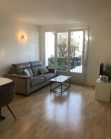 Beautiful And Quiet 1 Bedroom 10min From Paris * Colombes (Hauts-de-Seine)