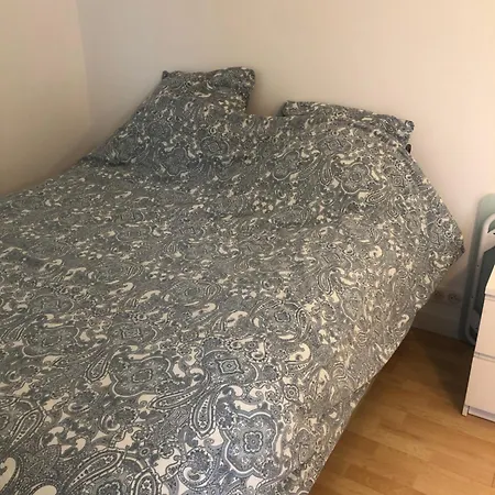 Beautiful And Quiet 1 Bedroom 10min From Paris Apartment